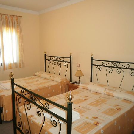 Hostal Miraflor De Las Cadenas กัวกอสเตยุสเต ภายนอก รูปภาพ
