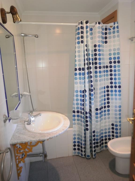 Hostal Miraflor De Las Cadenas กัวกอสเตยุสเต ภายนอก รูปภาพ